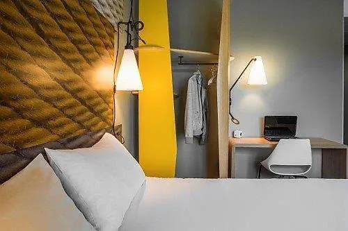 Ibis Tarbes Отель Odos