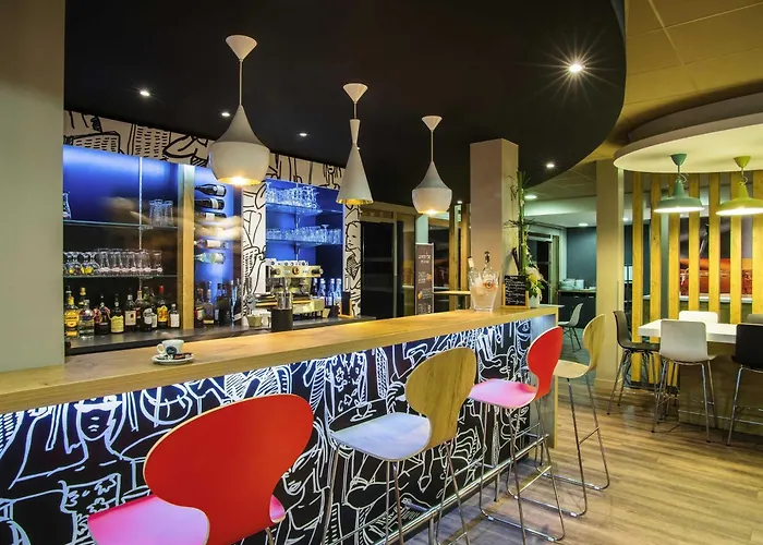 Ibis Tarbes Отель