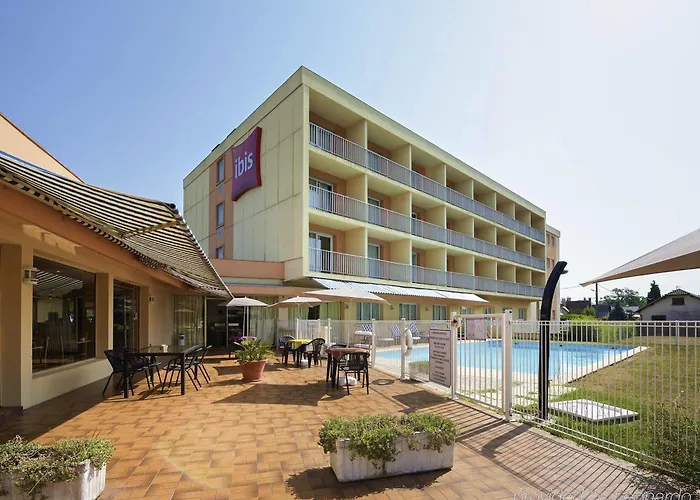 Отель Ibis Tarbes