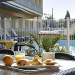 Ibis Tarbes فندق Odos