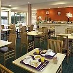 Ibis Tarbes 3*