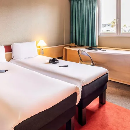Hotel Ibis Tarbes 3*