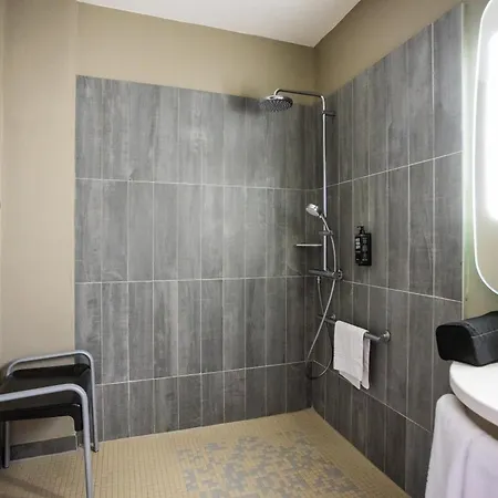 Отель Ibis Tarbes