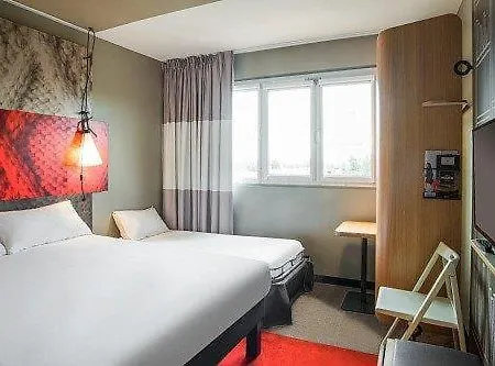 Ibis Tarbes Hotel 3*