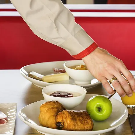 Ibis Tarbes Отель 3*