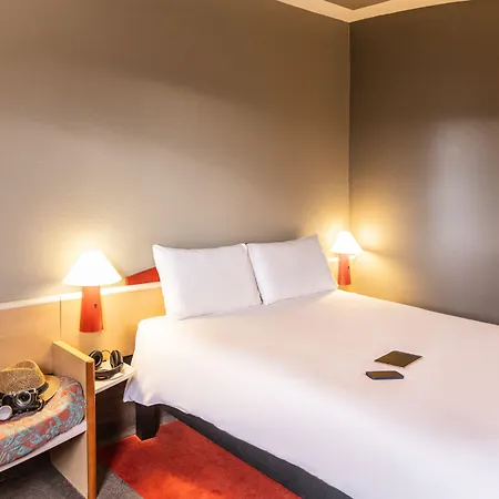 Ibis Tarbes Hotell 3*