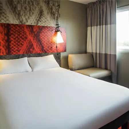 Ibis Tarbes