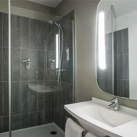 Ibis Tarbes Hotel
