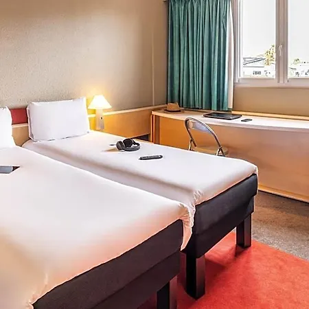 Ibis Tarbes