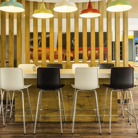 Ibis Tarbes