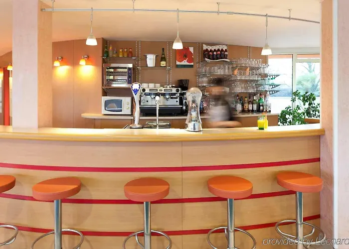 Hotel Ibis Tarbes 3*